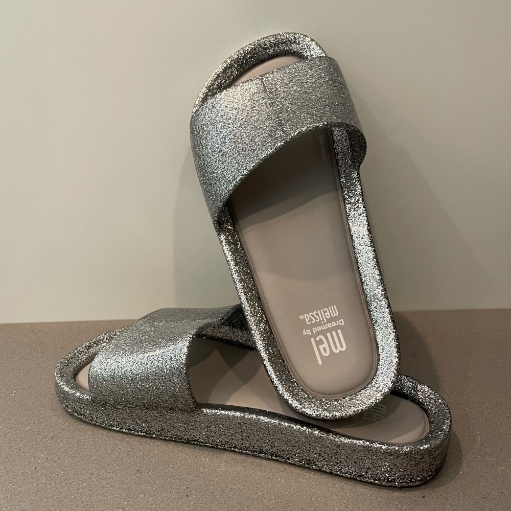 Girls’ Mel Glitter Jelly Slide Silver Size 11 NWT